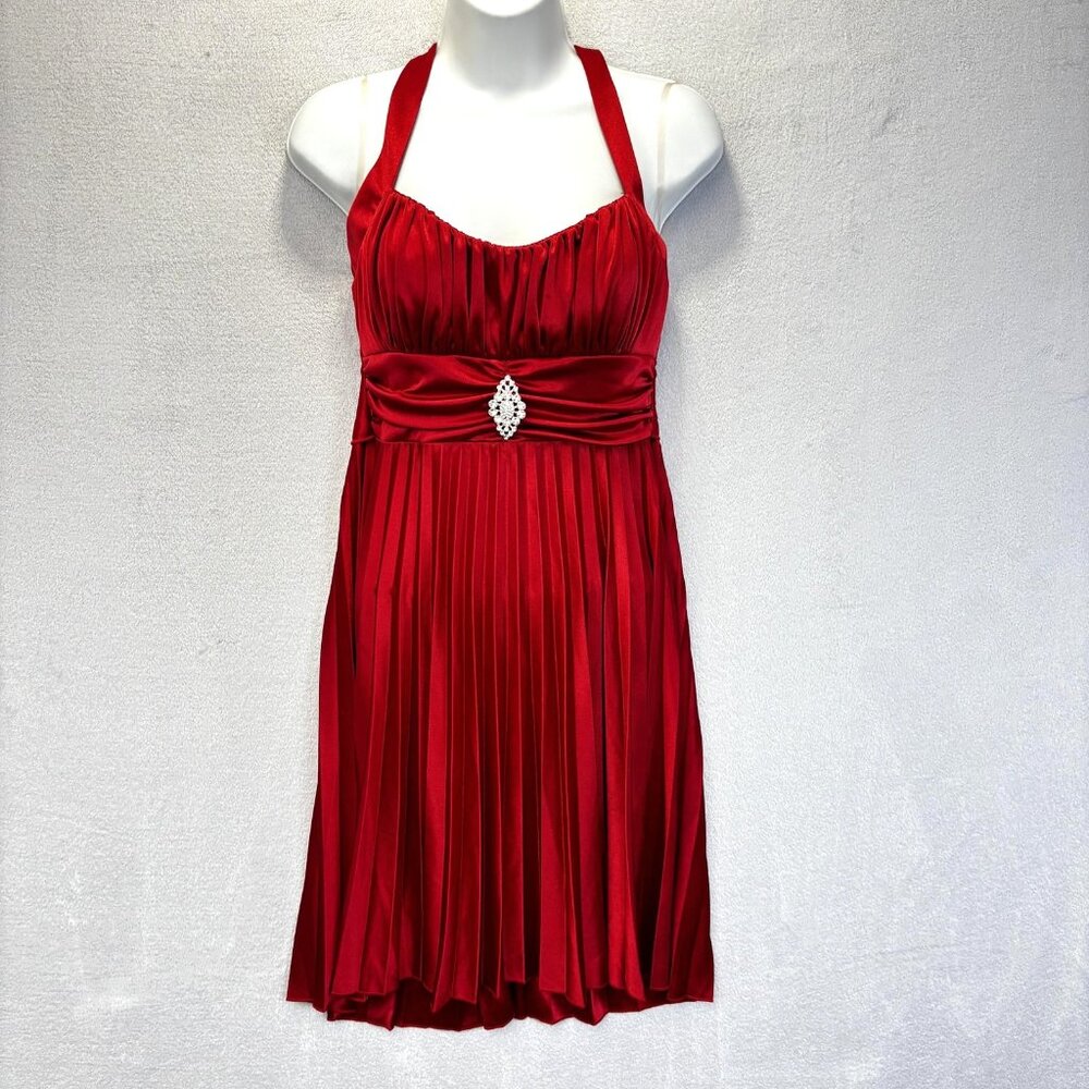 Speechless Red Satin Pleated Halter Dress Womens Medium M1399D08 Cocktail Party